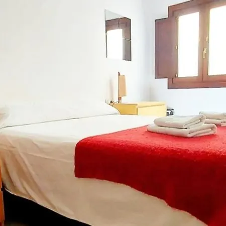 Oasis Galindo Flat